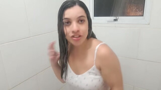 8. Parte 3 lavando meu cabelo no chuveiro