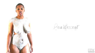3. LADY LA’TRYCE – PEARLESCENT TWO *glitter body paint clip* [EBONX TV]