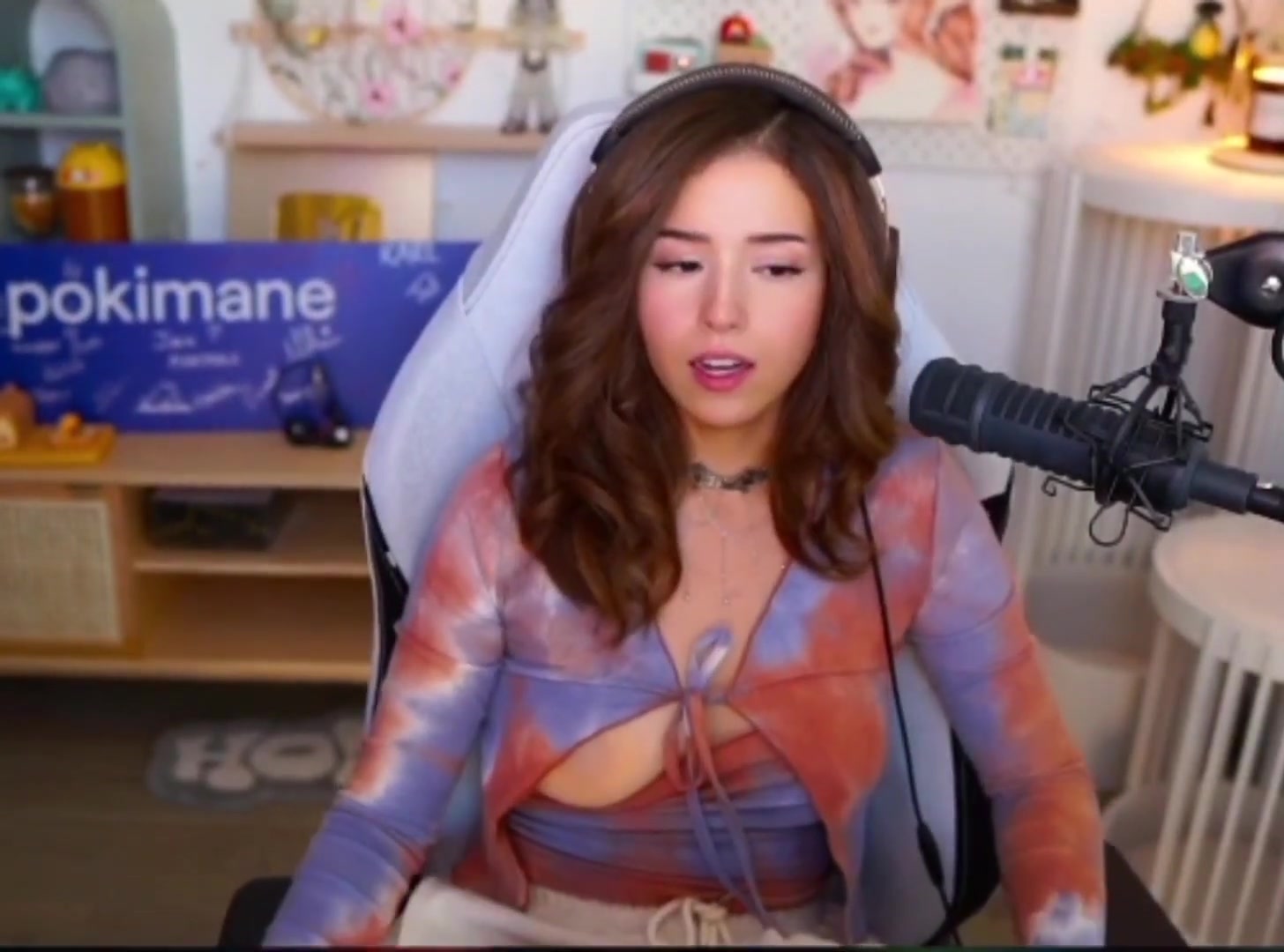 Pokimane wardrobe malfunction full video