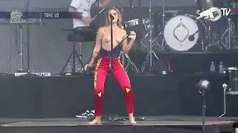 Tove Lo – Talking Body || Live Boobs Show Compilation || Boobs Flash in Live Concert |  Nudity, Sexually and Explicit Video on YouTube | youncensored.com